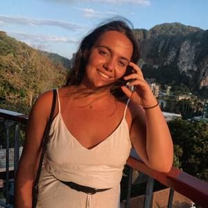 Meet your Posher, Dana